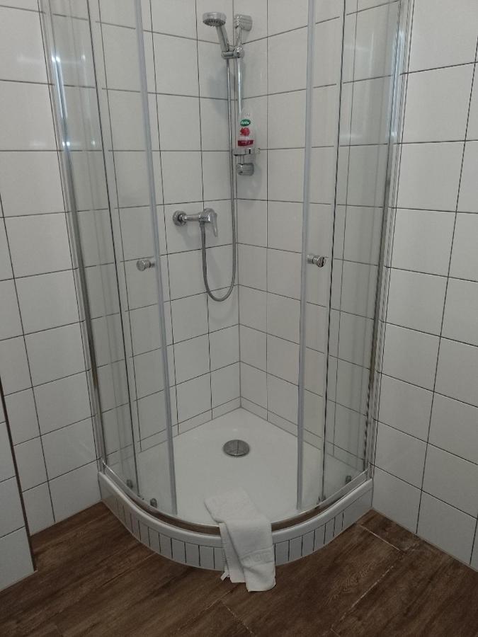Penzion Litohlavy 17 - Na Samote U Lesa Kraluv Dvur Ngoại thất bức ảnh